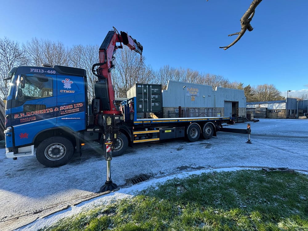RN Roberts HIAB flatbed lorry, side profile
